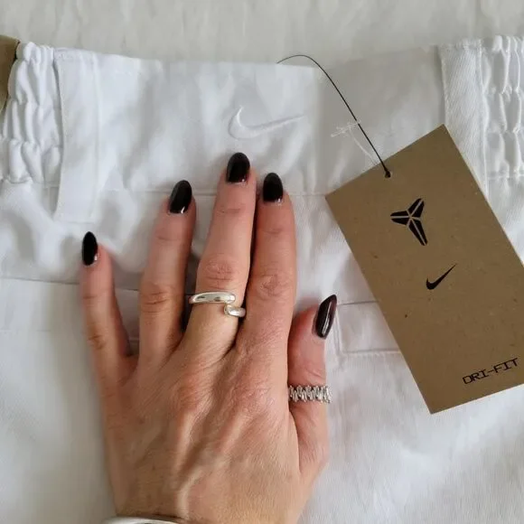 NIKE X KOBE Women's Oversized Basketball White Track Pants - Picture 8 of 8